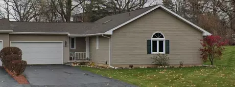 11625 Hawthorne Glen Dr, Grand Blanc, MI 48439