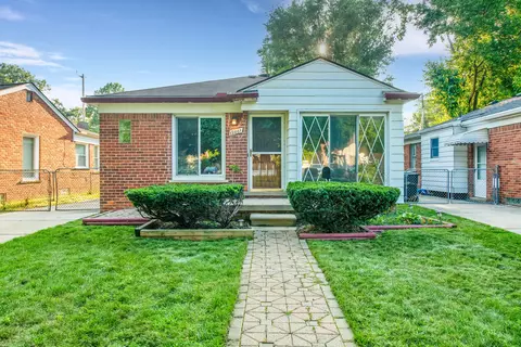 12867 Lenore Ave, Redford, MI 48239