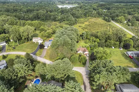 Leeward Dr, Henrietta, MI 49272