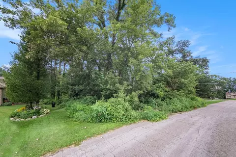 Spinnaker Ln, Pleasant Lake, MI 49272