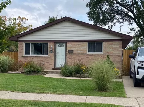 7613 Campbell St, Taylor, MI 48180