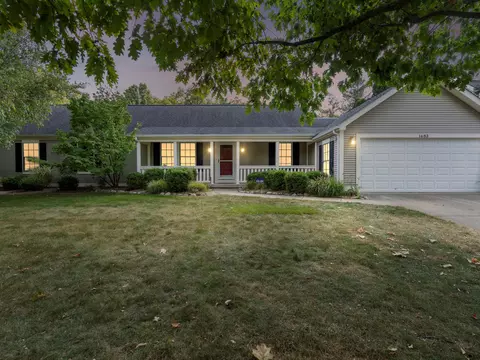1683 Briar Ridge Dr, Pittsfield, MI 48108