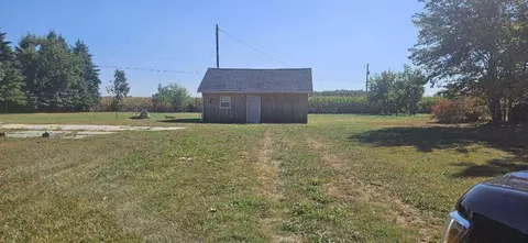 5665 Demlow Rd, Palmyra, MI 49221