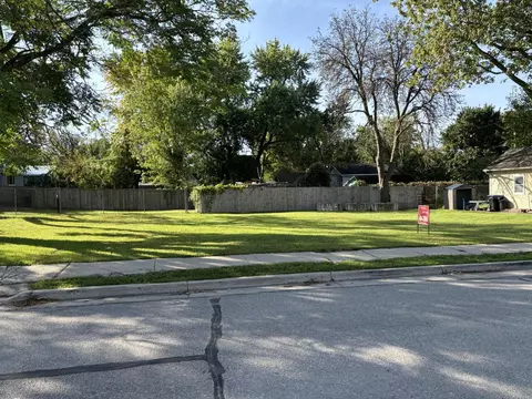 322 Parsons St, Ypsilanti, MI 48198