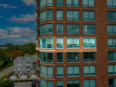 3320 Spinnaker Lane Unit #7A, Detroit, MI 48207