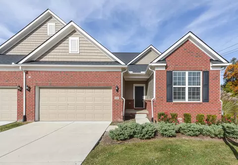 536 Ivyland St, Pittsfield, MI 48108