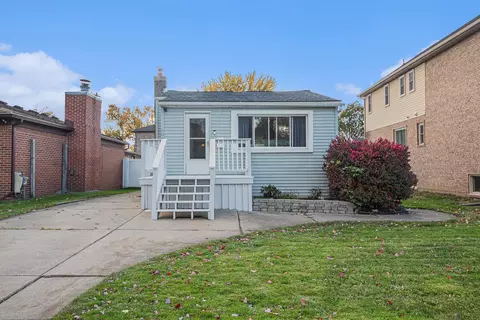 6081 Nightingale St, Dearborn Heights, MI 48127