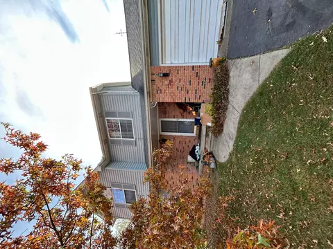 9027 Wildwood Lake Dr, Northfield, MI 48189