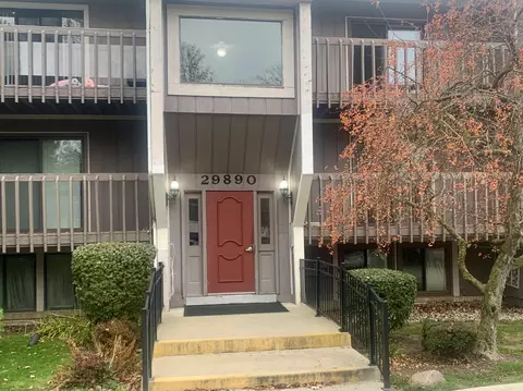 29890 W 12 Mile Rd UNIT FAINGTON, Farmington Hills, MI 48334