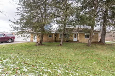 45172 Dunn Rd, Sumpter, MI 48111
