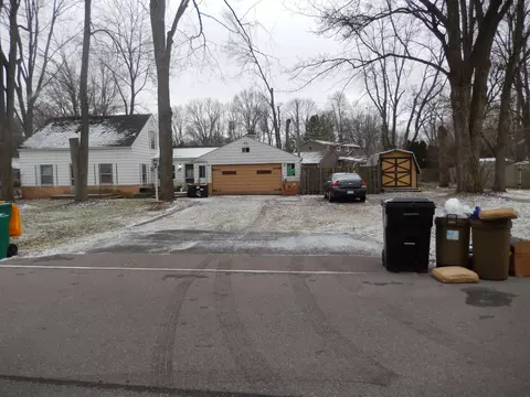 21177 Flanders St, Farmington Hills, MI 48335