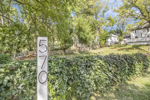 570 W Summit St, Ann Arbor, MI 48103