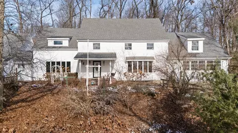 21110 Kaiser Rd, Unadilla, MI 48137