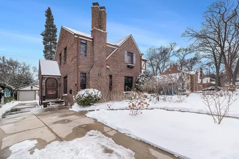 911 W Oakridge St, Ferndale, MI 48220
