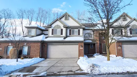 44670 Heather Ln, Canton, MI 48187
