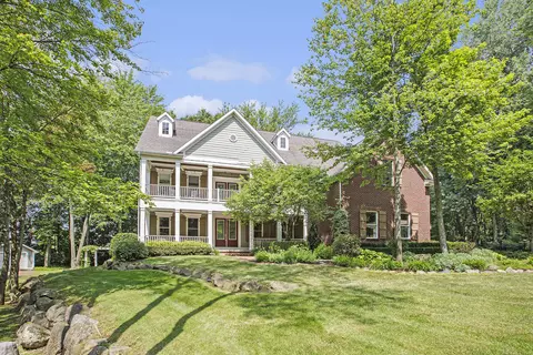 290 Shelby Ct, York, MI 48176