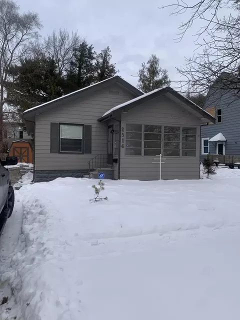 2514 Norbert St, Flint, MI 48504 photo 1