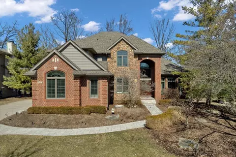 6244 Branford Dr, West Bloomfield, MI 48322
