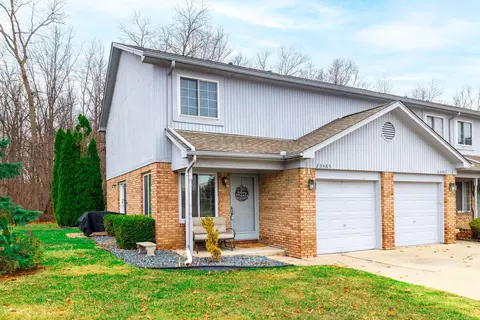 23485 Reading Court Unit Ct #137, Brownstown, MI 48183