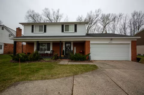 28263 Lahser Rd, Southfield, MI 48034