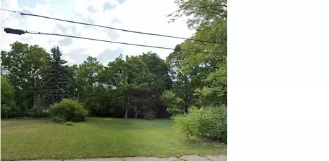 24 Belmont Ave, Pontiac, MI 48342