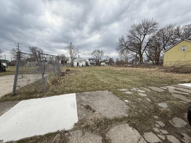 9384 Jameson St, Detroit, MI 48214