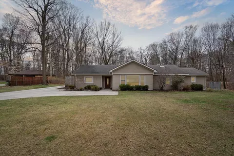 21545 Power Rd, Farmington Hills, MI 48336