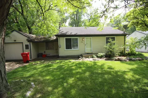 21801 Frazer Ave, Southfield, MI 48075