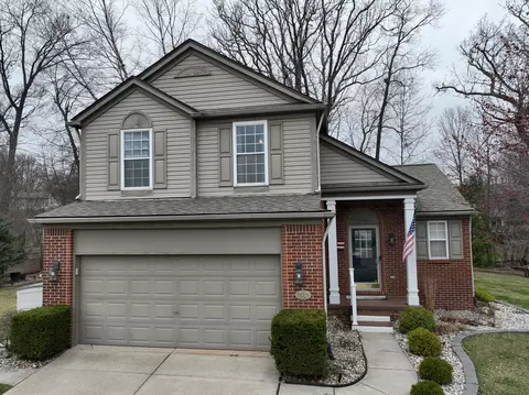 383 Waterfall Ridge Ct, Waterford, MI 48327