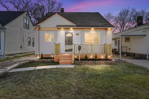 9066 Stout St, Detroit, MI 48228