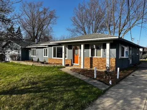 41244 Belvidere St, Harrison, MI 48045