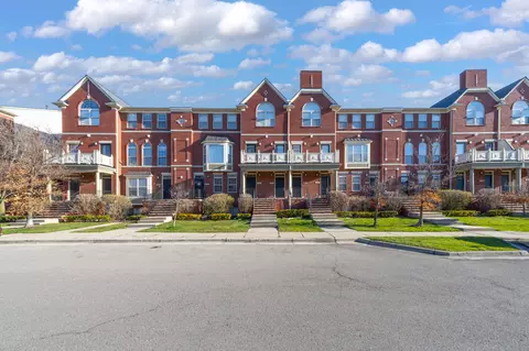 3211 Camden Dr, Troy, MI 48084