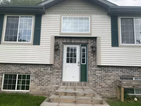 1225 Redpine Way, Kalamazoo, MI 49006