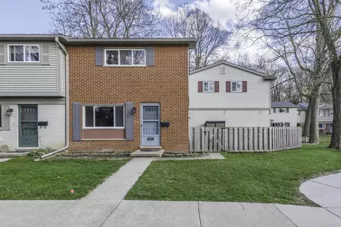 3192 Williamsburg Rd, Ann Arbor, MI 48108
