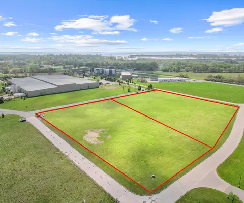 011 Frenchtown Center Dr, Frenchtown, MI 48162