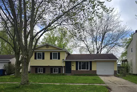 9156 Ascot Dr, Superior, MI 48198