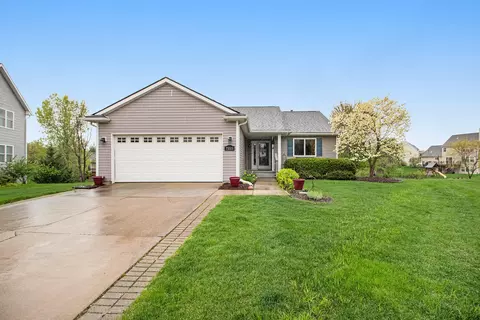 7223 Wilson Dr, Dexter, MI 48130