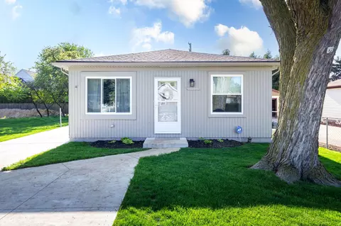 39465 Muffatt St, Harrison, MI 48045