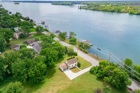25653 W River Rd, Grosse Ile, MI 48138 photo 25