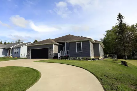 113 Davis Dr, Columbia, MI 49230
