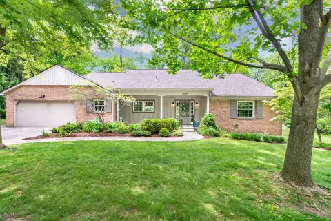 3075 Provincial Dr, Ann Arbor, MI 48104