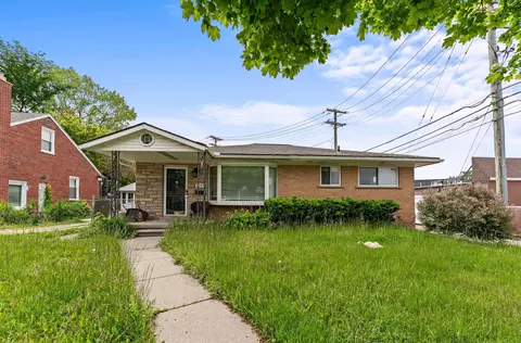 1544 Sheffield Rd, Birmingham, MI 48009