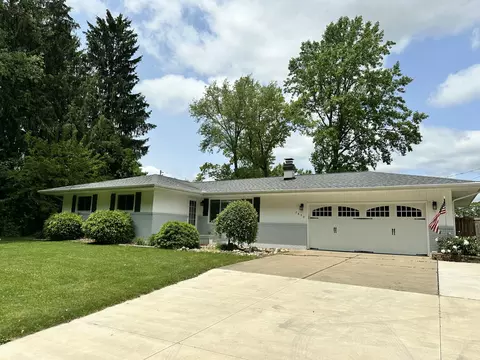 7430 Lee Rd, Leoni, MI 49201