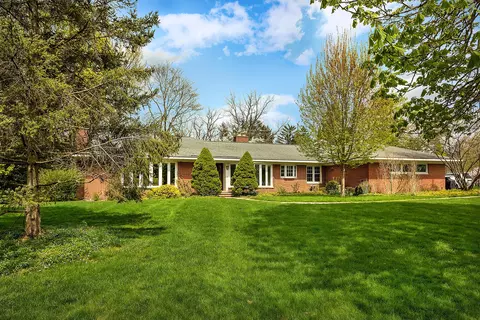 30585 Vernon Dr, Beverly Hills, MI 48025