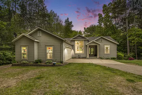 16448 Van Wagoner Rd, Spring Lake, MI 49456