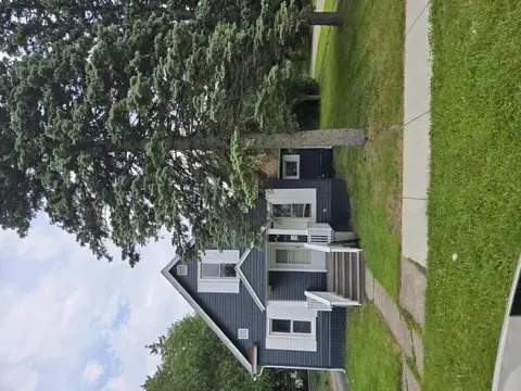 1420 Sweet St, Saginaw, MI 48602