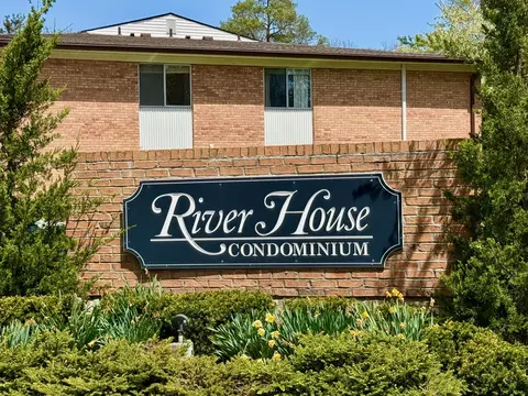 1233 Island Dr UNIT ANN, Ann Arbor, MI 48105