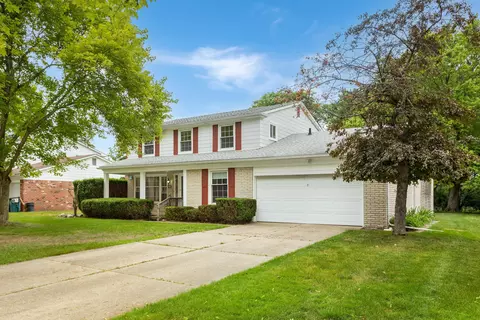 18210 Rainbow Dr, Lathrup Village, MI 48076
