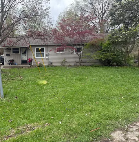 31923 Calhoun Ct, Westland, MI 48186