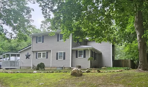 585 Robinson Rd, Summit, MI 49203